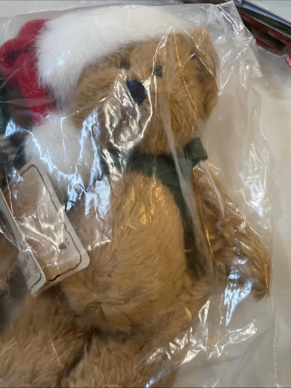 Boyd Bears The Head Bean Holiday Collection with Gifts and Gift Bags